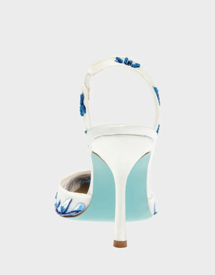 Women PATCH BLUE FLORAL Betsey Johnson