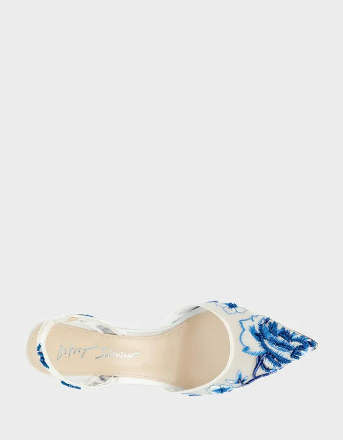 Women PATCH BLUE FLORAL Betsey Johnson