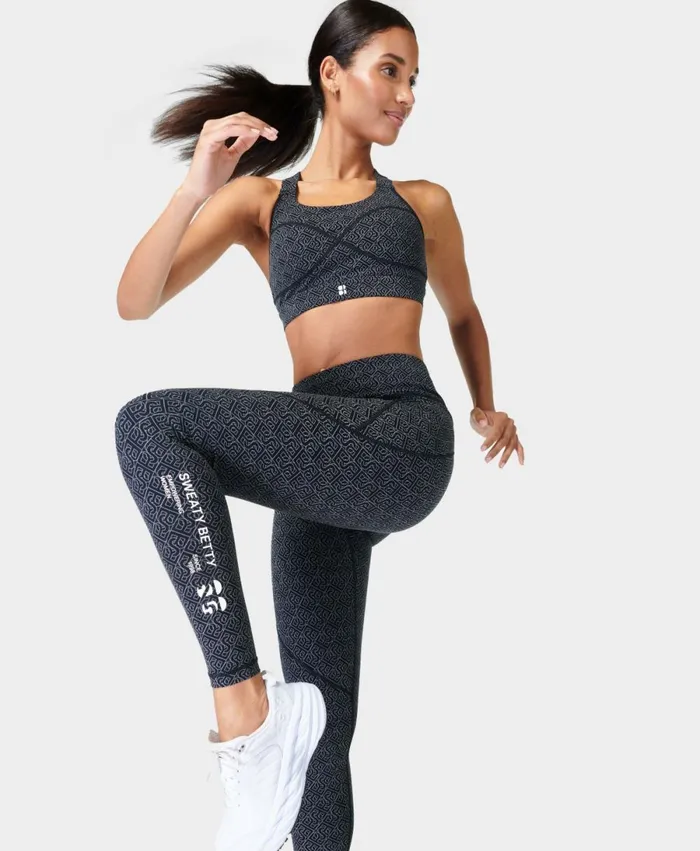 Women Power Reflective Gym Leggings Black Chain Reflective Print Sweaty Betty Pocketed