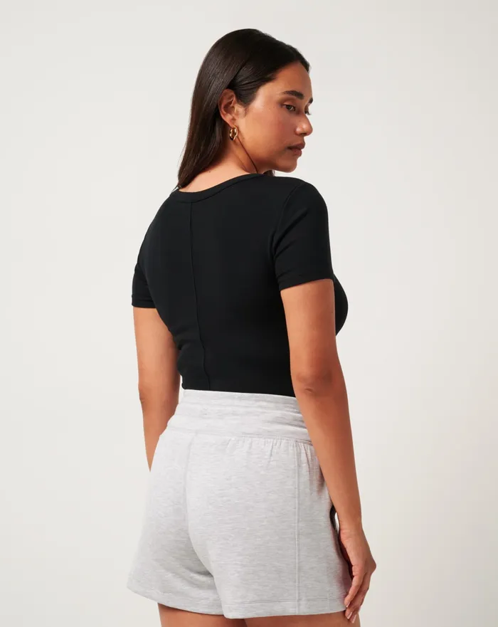 Women Shirts and Tops TravisMathew CLOUD RIB SHORT SLEEVE TOP Black