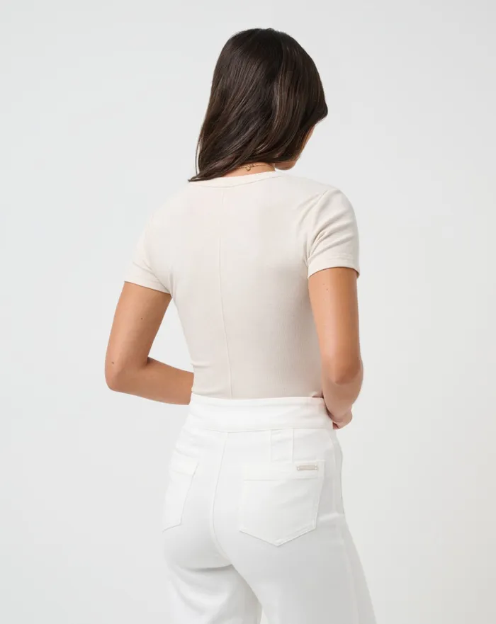 Women Shirts and Tops TravisMathew CLOUD RIB SHORT SLEEVE TOP Heather Light Chestnut Women Shirts and Tops TravisMathew CLOUD RIB SHORT SLEEVE TOP Heather Light Chestnut