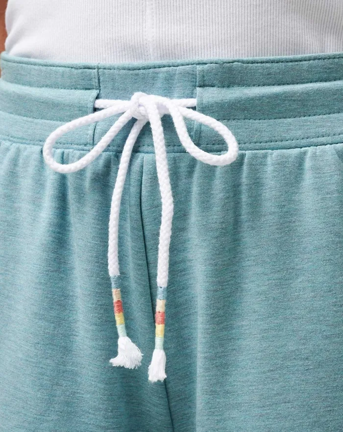 Women Shorts TravisMathew BEACH CRAZE CLOUD TERRY SHORT Heather Cameo