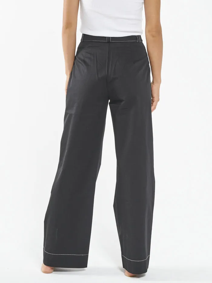 Womens Artist Contrast Pleated Chino Pant Black Thrills Pants